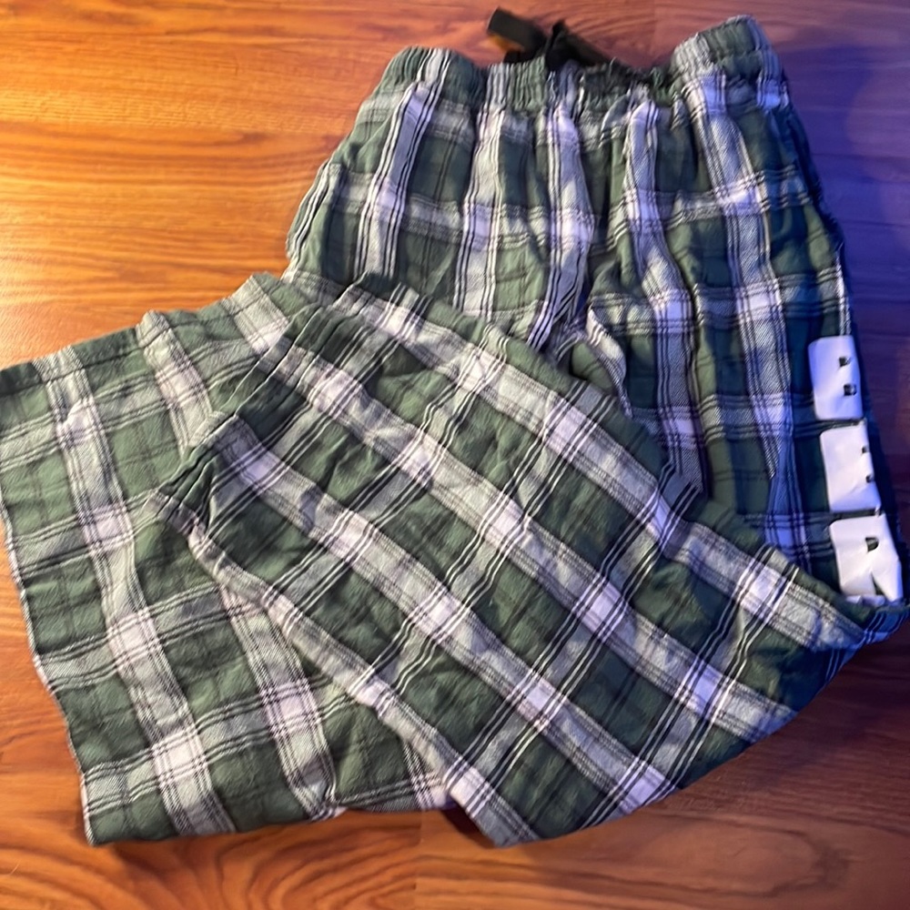 Plaid berms pajama pants